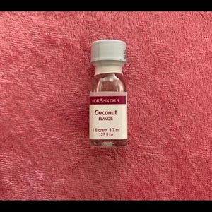 Coconut flavoring oil